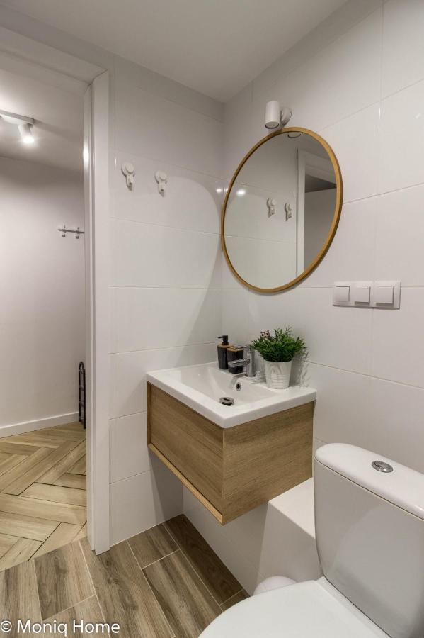 M&R Apartament Smart&Bright Batorego 16, Netflix, Free Wifi, Metro I Park Pole Mokotowskie, Stodola, Self Check-In, 5 Minut Od Centrum Warsaw Exterior photo